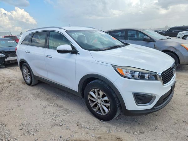 2016 KIA SORENTO — Passenger 3/4