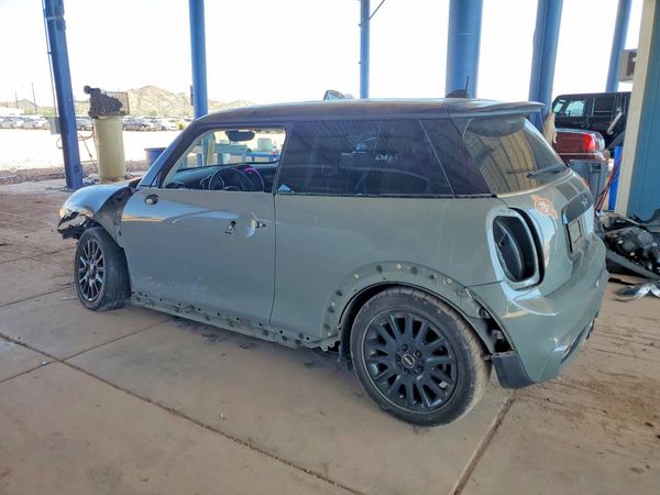 2016 MINI COOPER