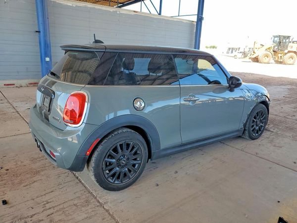 2016 MINI COOPER