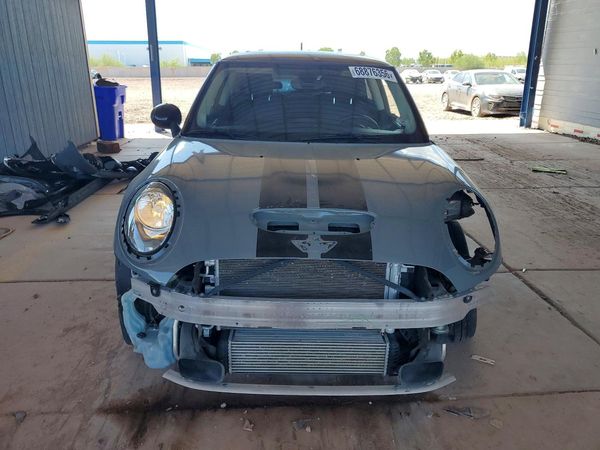 2016 MINI COOPER