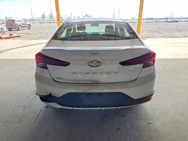 2019 HYUNDAI ELANTRA SE — DIRR