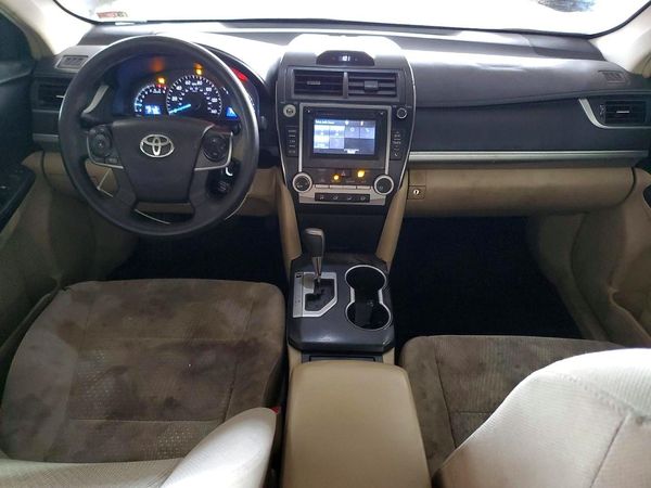 2014 TOYOTA CAMRY