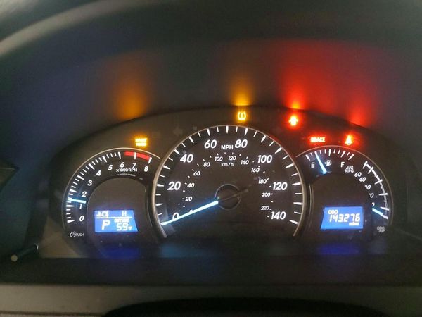 2014 TOYOTA CAMRY