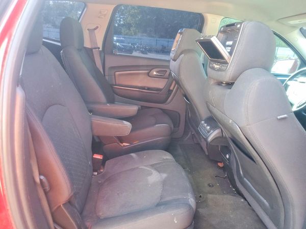 2012 CHEVROLET TRAVERSE LT