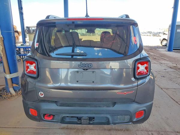 2017 JEEP RENEGADE Trailhawk — DIRR