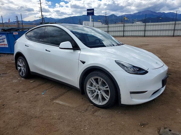 2022 TESLA MODEL Y