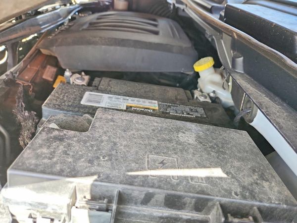2017 DODGE GRAND CARAVAN SE, SXT, Express — Engine bay