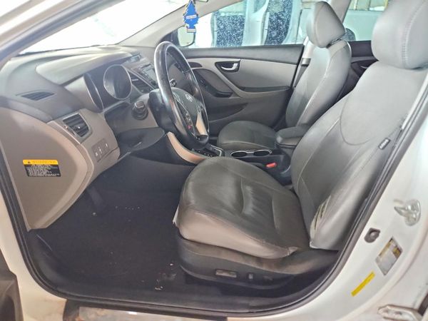2015 HYUNDAI ELANTRA GLS(Middle) — DENT