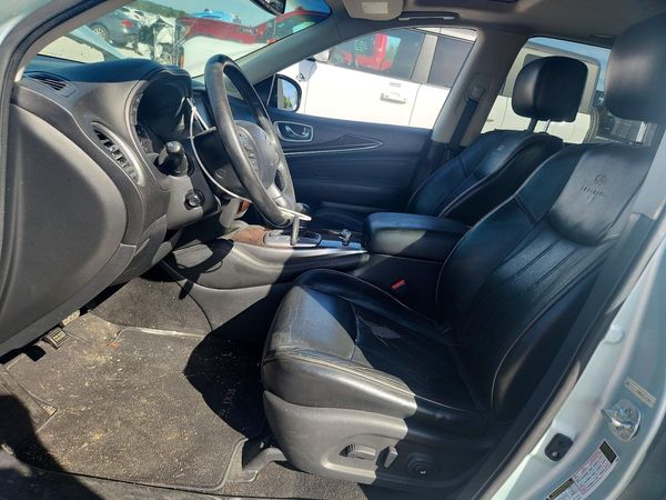 2013 INFINITI JX35