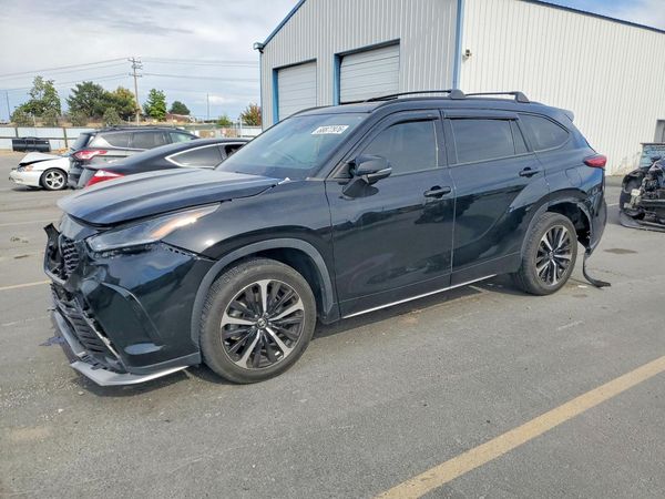2021 TOYOTA HIGHLANDER — DSFA — Front 3/4
