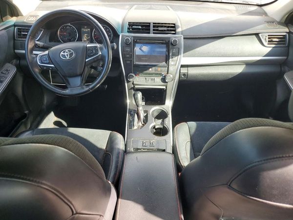 2015 TOYOTA CAMRY