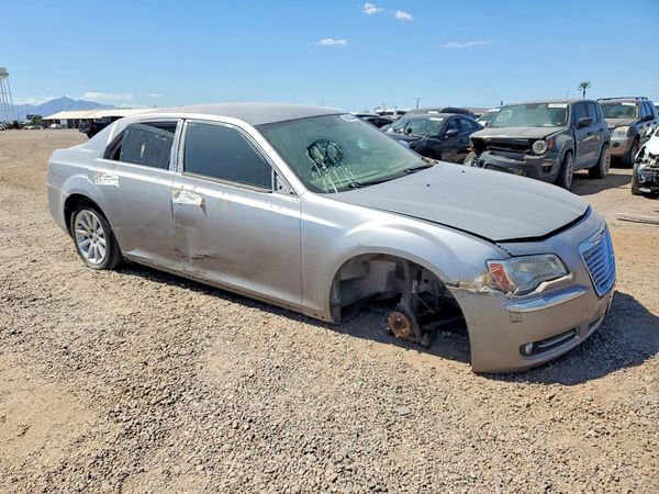 2013 CHRYSLER 300 300C — Passenger 3/4
