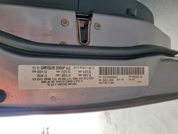 2013 CHRYSLER 300 300C — Engine bay