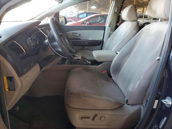 2016 KIA SEDONA LX - Middle-low