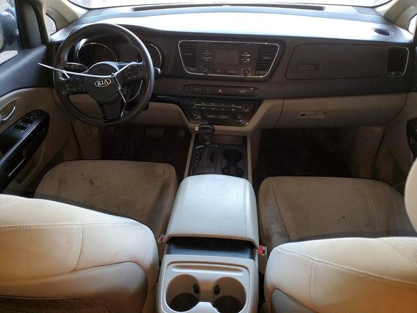 2016 KIA SEDONA LX - Middle-low