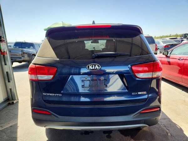 2016 KIA SORENTO EX