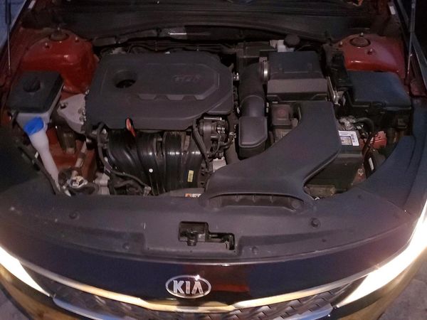 2019 KIA OPTIMA — Engine bay