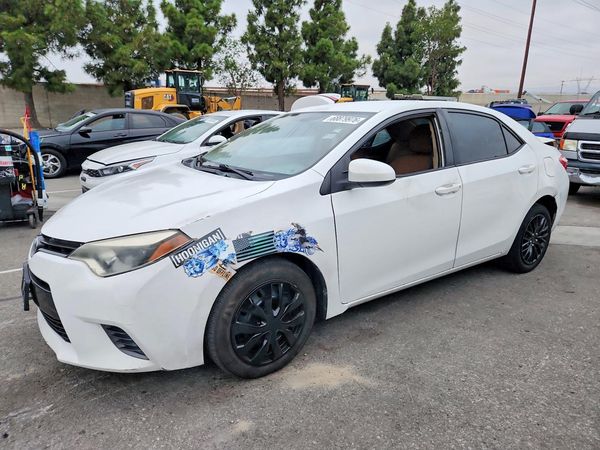 2015 TOYOTA COROLLA — DSFA — Front 3/4