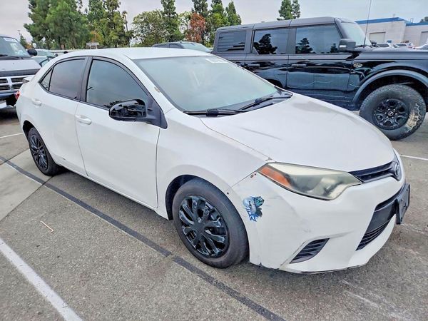 2015 TOYOTA COROLLA L/LE — Passenger 3/4