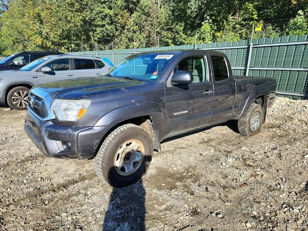 2013 TOYOTA TACOMA — DSFA — Front 3/4
