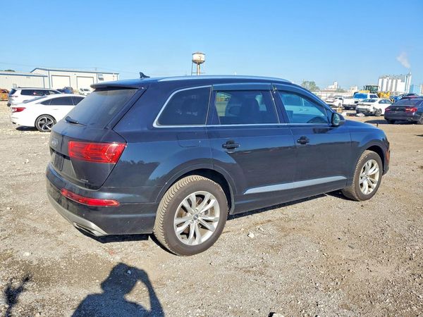 2017 AUDI Q7 quattro Premium