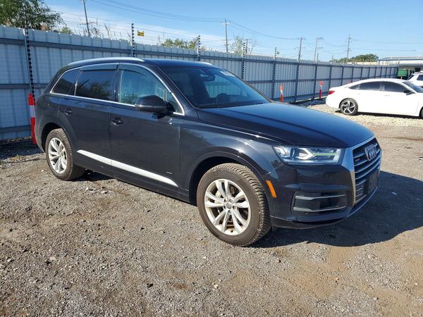 2017 AUDI Q7 quattro Premium