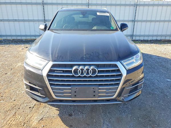 2017 AUDI Q7 quattro Premium