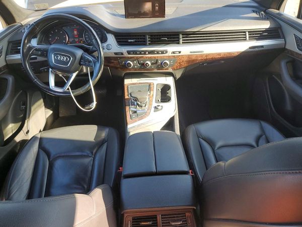 2017 AUDI Q7 quattro Premium