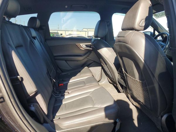2017 AUDI Q7 quattro Premium