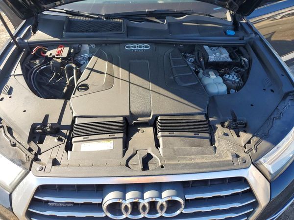 2017 AUDI Q7 quattro Premium