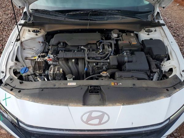 2024 HYUNDAI ELANTRA SEL — Engine bay
