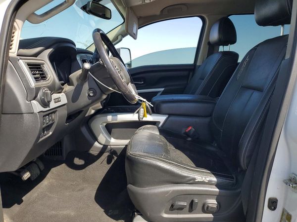 2019 NISSAN TITAN — DENT