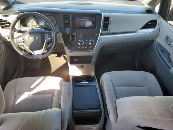 2015 TOYOTA SIENNA — CKPT