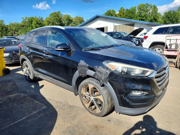 2016 HYUNDAI TUCSON — Passenger 3/4