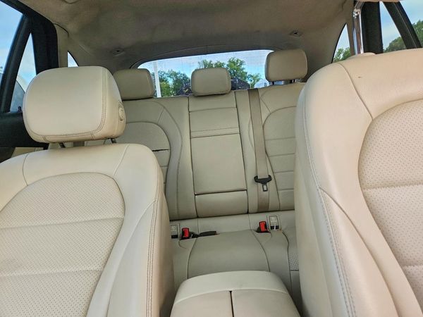 2019 MERCEDES-BENZ GLC GLC 300-4M — SUVN