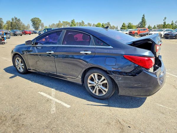 2012 HYUNDAI SONATA Middle level