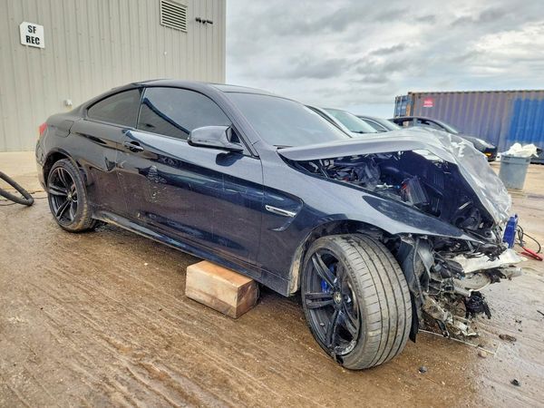 2016 BMW M4 — Passenger 3/4