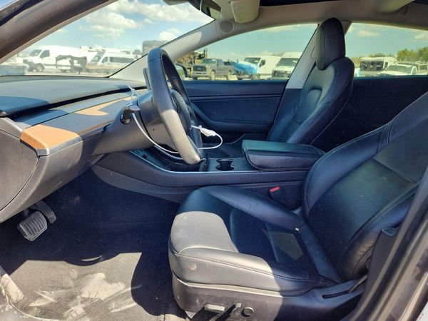 2020 TESLA MODEL 3 — DENT
