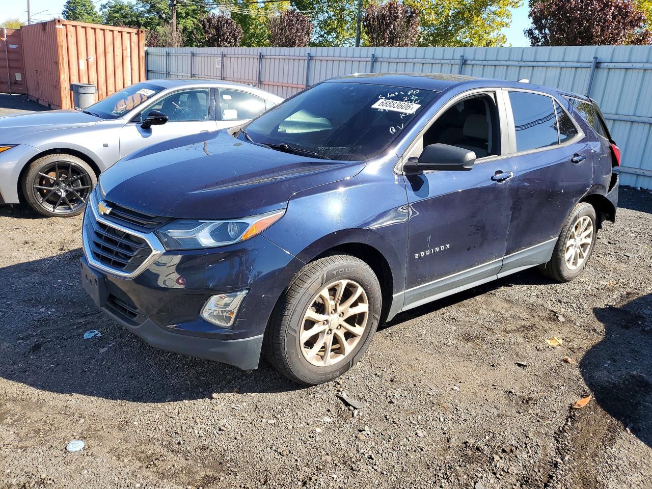 2020 CHEVROLET EQUINOX LS — Front 3/4