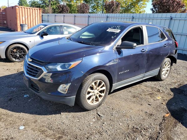 2020 CHEVROLET EQUINOX LS — Front 3/4