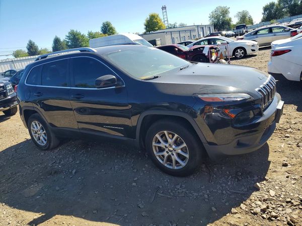 2016 JEEP CHEROKEE Latitude/Longitude/North — Passenger 3/4