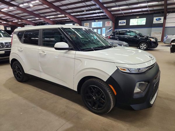 2020 KIA SOUL LX, S, X-Line — Passenger 3/4