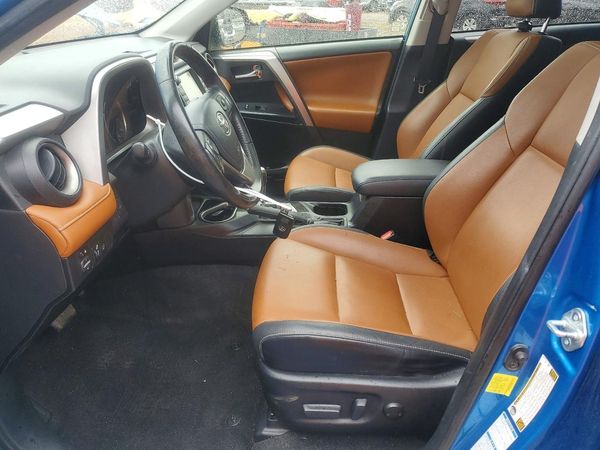 2018 TOYOTA RAV4 Ltd — DENT