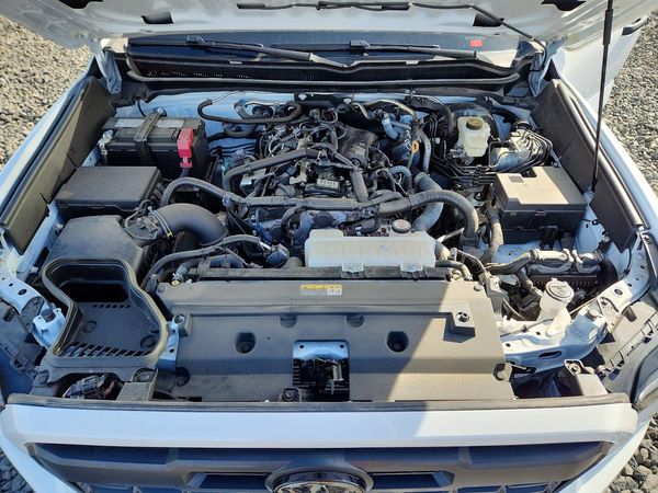 2025 TOYOTA TACOMA — Engine bay