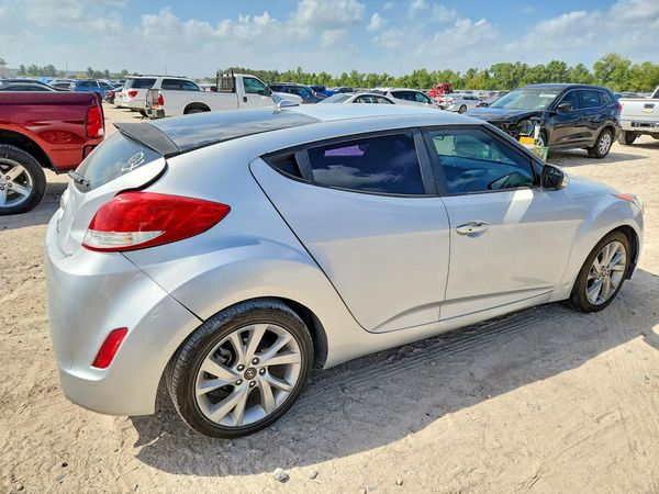 2017 HYUNDAI VELOSTER