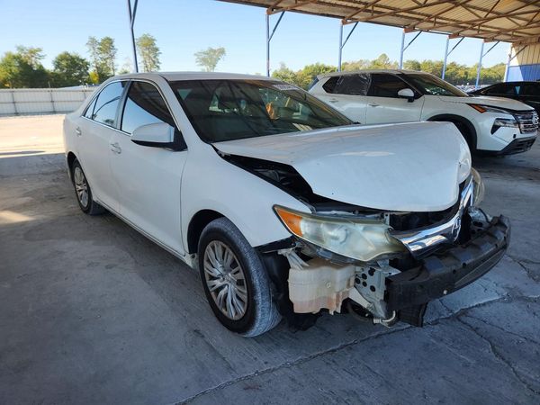 2012 TOYOTA CAMRY