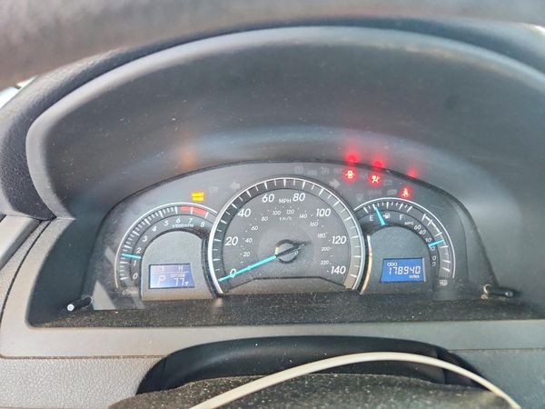 2012 TOYOTA CAMRY