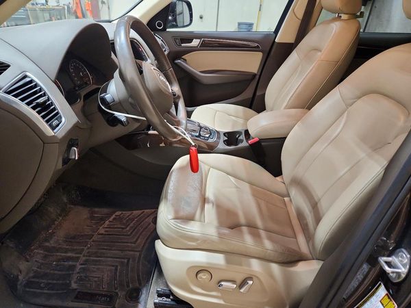 2014 AUDI Q5 — DENT