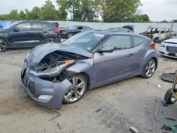 2017 HYUNDAI VELOSTER — Front 3/4