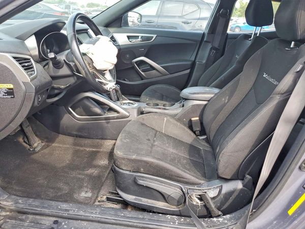 2017 HYUNDAI VELOSTER — DENT